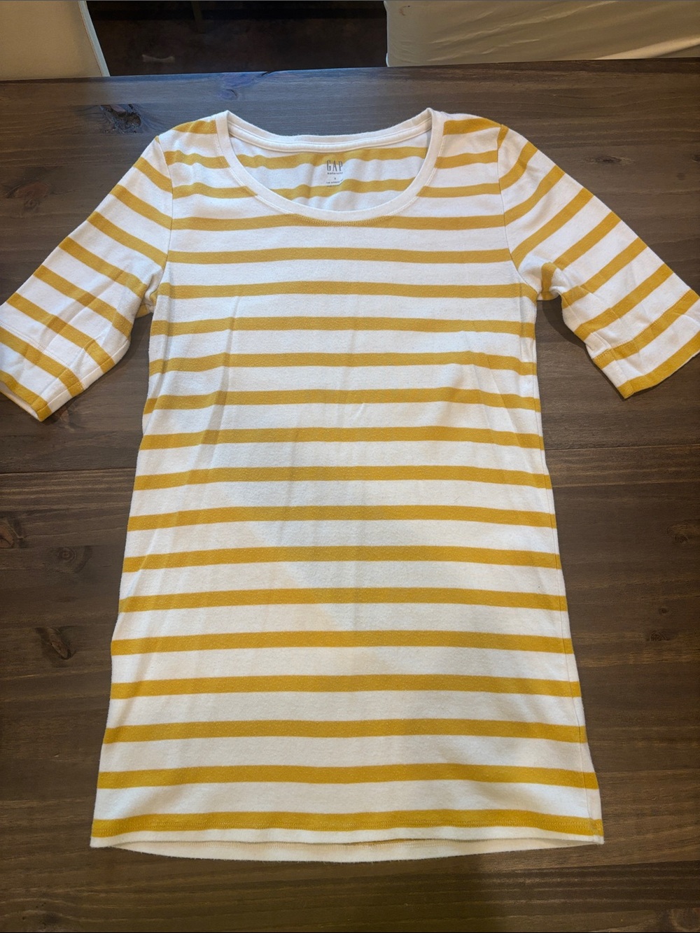 GAP White and Mustard Striped Scoop-Neck Tee
